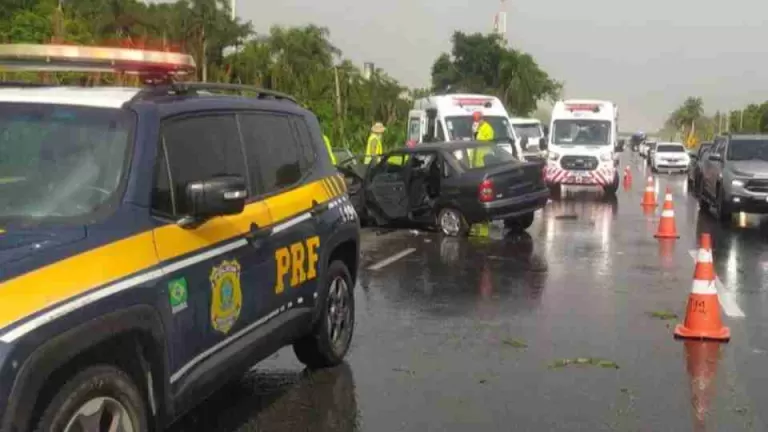 Aumento de mortes marca fiscalização nas rodovias federais durante o Carnaval no Paraná