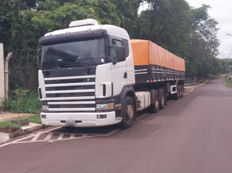 Motorista é preso em Guaíra com carreta adulterada