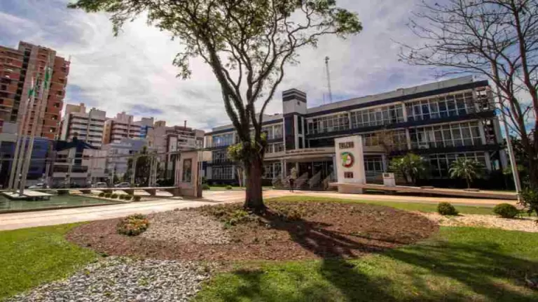 Toledo abre PSS para contratação em três funções e salários de até R$ 13,5 mil