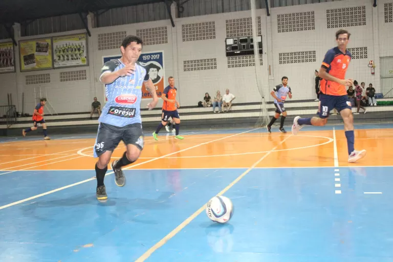 Real estreia com vitória e já se garante nas oitavas da Copa Sesc Verão; Mercedes e Santa Rosa vencem no Feminino