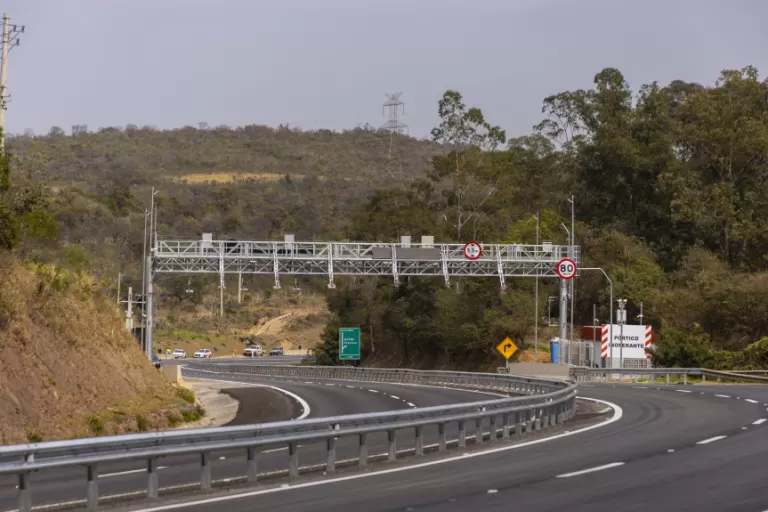Pedido de informações: deputados questionam ANTT sobre critérios de implantação de pedágio eletrônico (free flow)