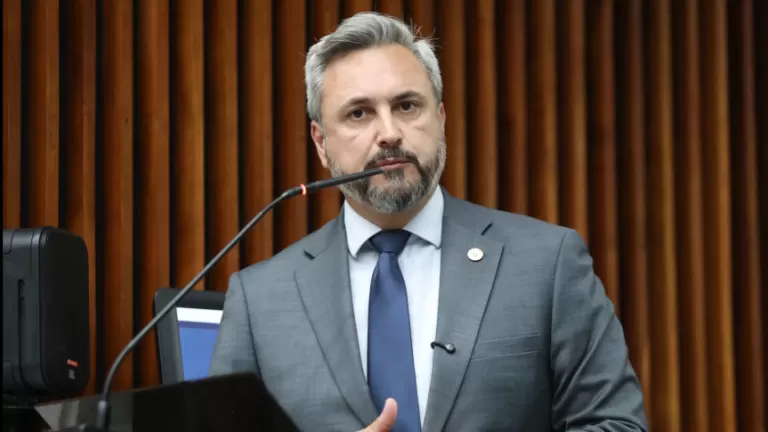 Em requerimento, deputado Fabio Oliveira aciona DNIT por melhorias na BR-487, em Umuarama