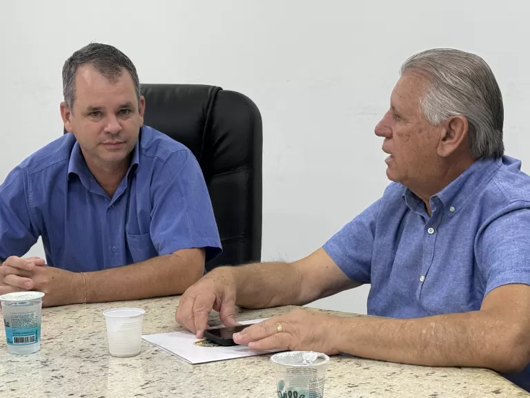 Prefeito Cesar Seidel recebe visita do deputado federal Dilceu Sperafico