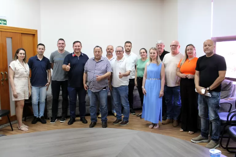 Recursos articulados por Hussein Bakri e Sandro Alex avançam em Mercedes