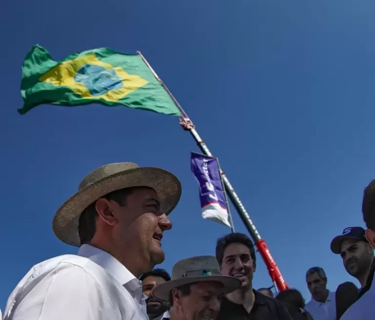 Disposição de votar em Ratinho chega a 43%, melhor marca entre candidatos moderados