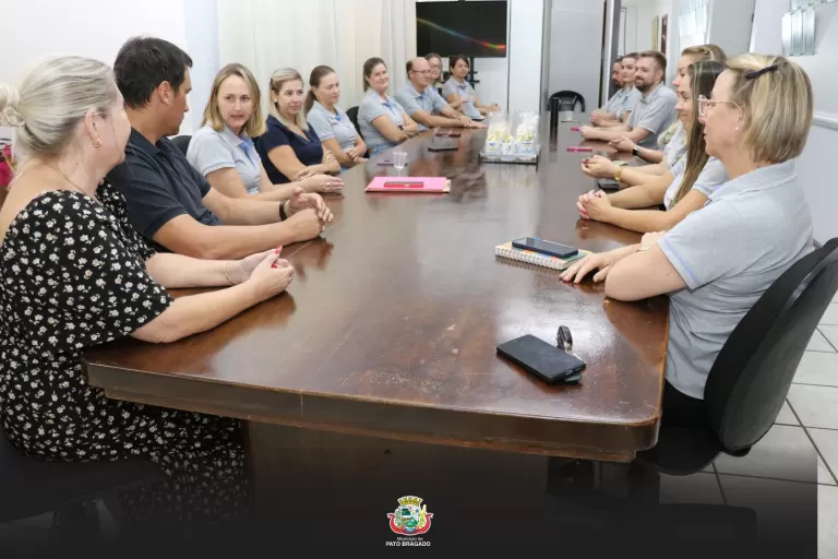 Pato Bragado conquista 11º lugar no Estado em Fluência Leitora e recebe Selo Ouro do MEC