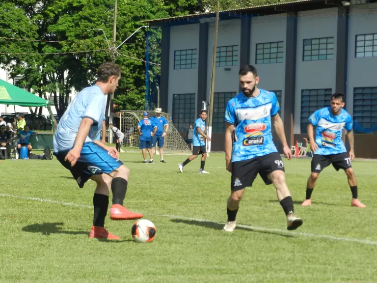 8ª Copa Irineu Kuhn/Sicredi de Futebol Sete define quadrifinalistas