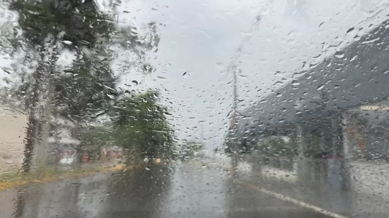 Paraná terá sábado de temporais e domingo com queda nas temperaturas