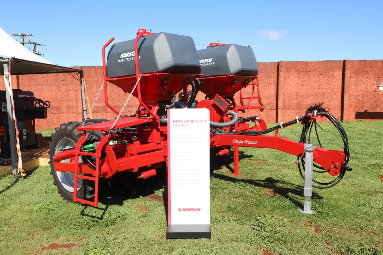 Multinacional desenvolve máquina a partir da demanda de colégios agrícolas do Paraná
