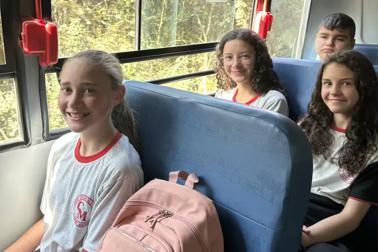 Alunos da rede estadual devem conferir cadastro para garantir o transporte escolar em 2026