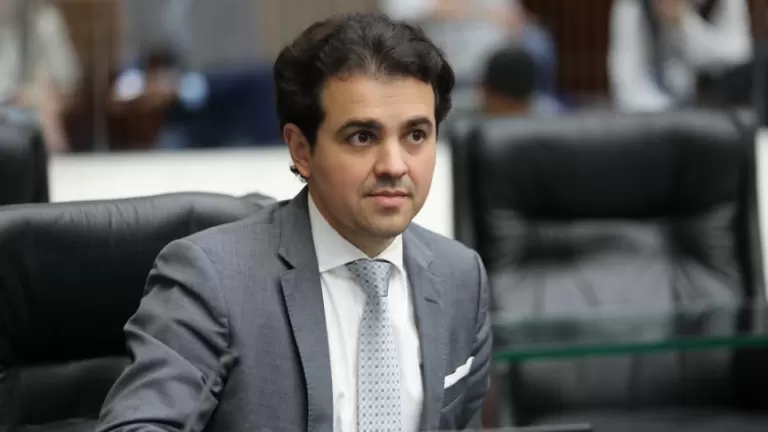 Deputado Luiz Fernando Guerra propõe lei para atrair centros de dados e posicionar Paraná como referência nacional em economia digital