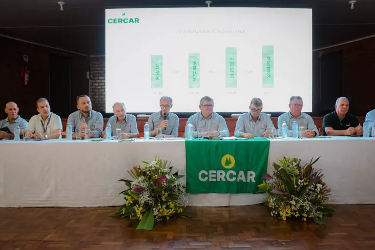 Cercar apresenta principais ações, investimentos e resultados da cooperativa em 2025 em assembleia