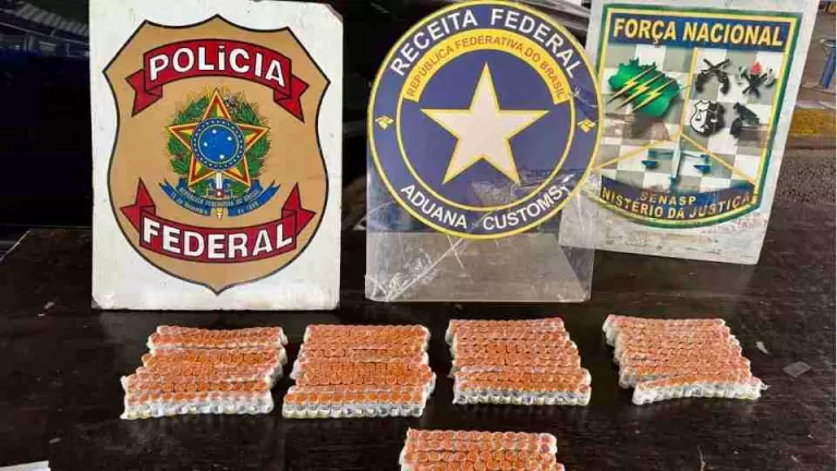 Mulher é flagrada com 560 ampolas de medicamento para emagrecimento