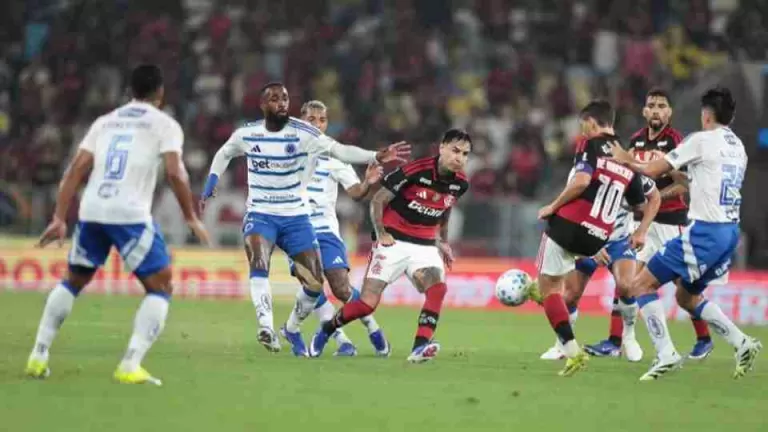 Flamengo vence Cruzeiro em jogo de protesto: “Gerson mercenário”