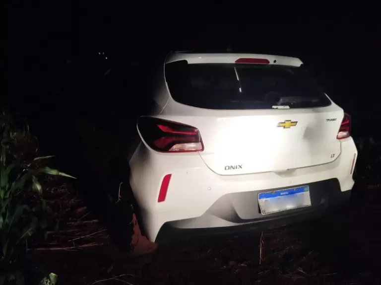 Carro é tomado em assalto em Guaíra e recuperado logo depois