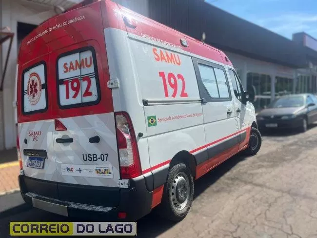 Criança fica ferida ao bater cabeça em portão enquanto brincava em Santa Helena