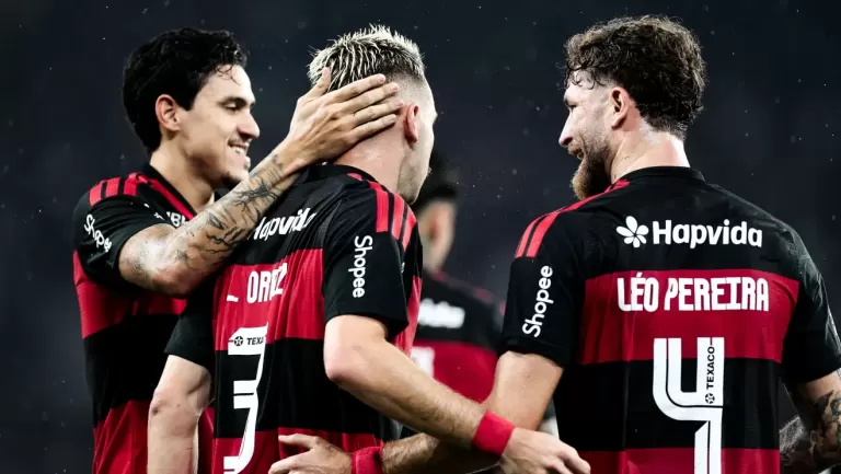 Flamengo derrota Remo por 3 a 0 e entra no G4 do Brasileiro