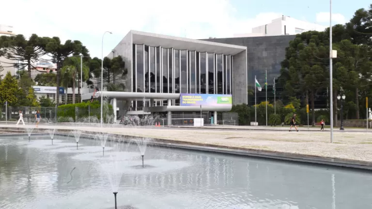 Semana da Páscoa na Assembleia terá debates sobre autismo, saúde, moradia e homenagens
