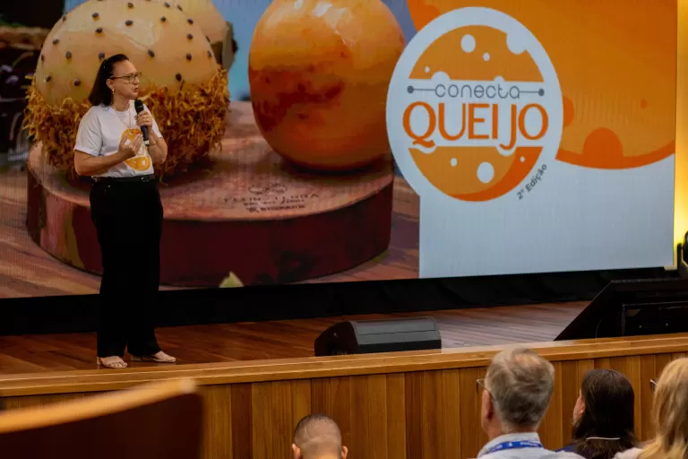 Autoridades mundiais da queijaria fina se reúnem no Oeste do Paraná