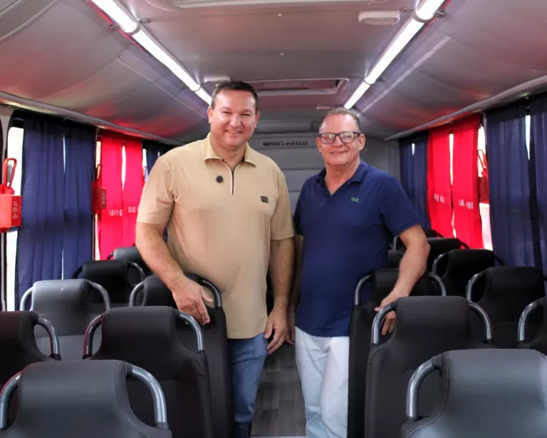 Prefeitura de Mercedes investe R$ 640 mil em novo ônibus escolar
