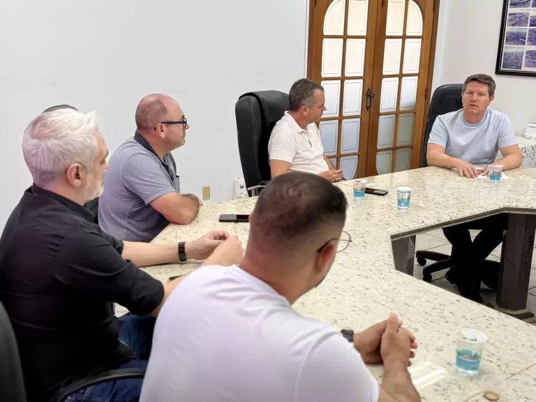 Presidente do Detran-PR visita Quatro Pontes e confirma recursos para sinalização viária