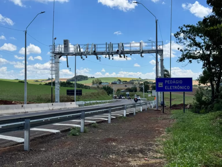 Deputada Luciana Rafagnin aciona ANTT sobre cobranças indevidas no pedágio eletrônico do Lote 06