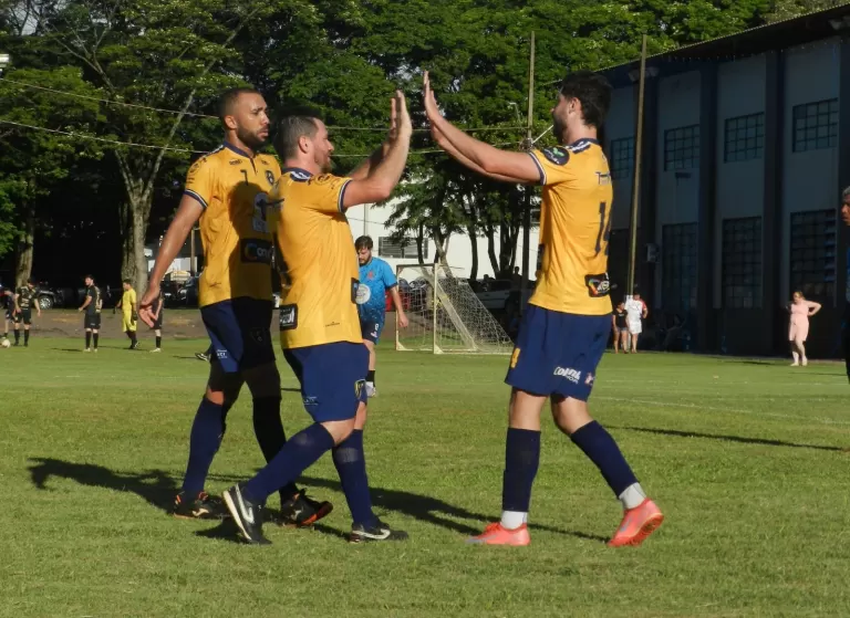 Coresul e Real Futebol avançam à grande decisão da 8ª Copa Irineu Kuhn