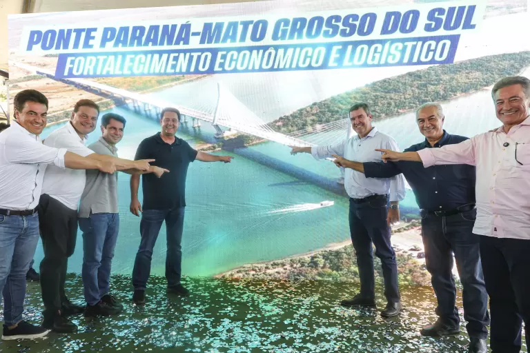Paraná e Mato Grosso do Sul recebem anteprojeto de ponte para ligar Estados