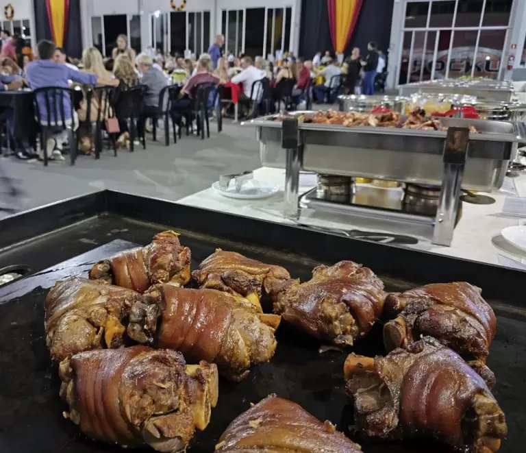 Nova Santa Rosa realiza neste sábado o 34º Jantar Típico Alemão – Eisbein
