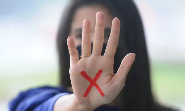 Senado aprova projeto de lei que criminaliza a misoginia