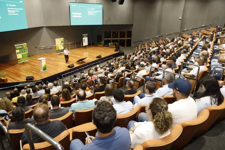 Coamo promove encontros para orientar cooperados sobre reforma tributária