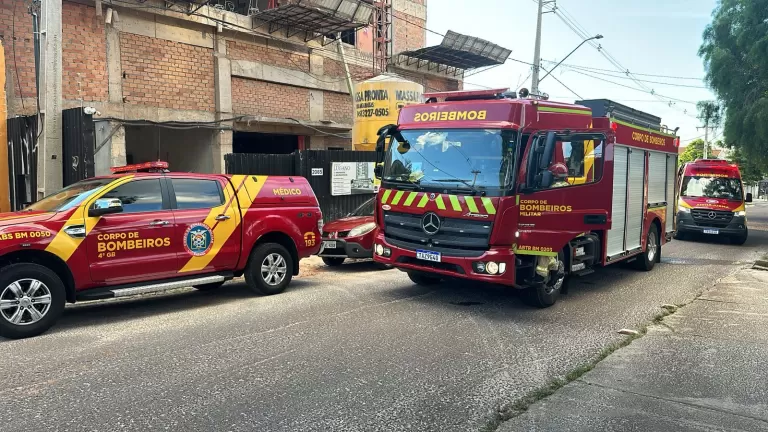 Homem é encontrado morto ao cair em vão de elevador em obra na região