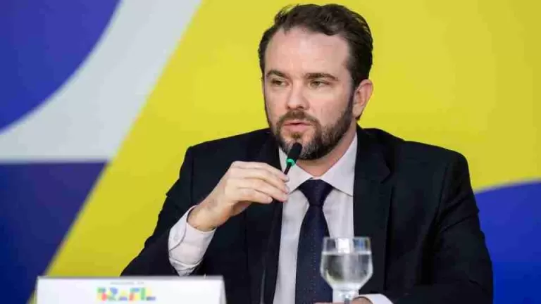 Proposta de subsídio ao diesel importado tem adesão de 25 Estados