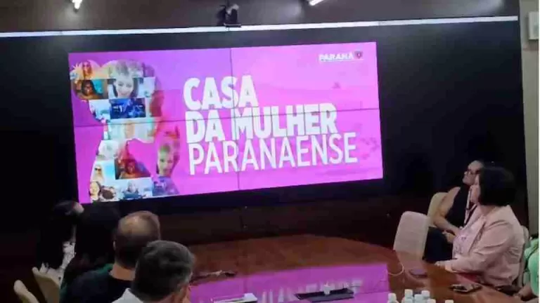 Toledo firma contrato para construção da Casa da Mulher Paranaense
