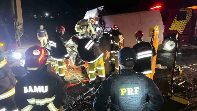 Caminhoneiro é preso por dirigir embriagado durante fiscalização na PR-180