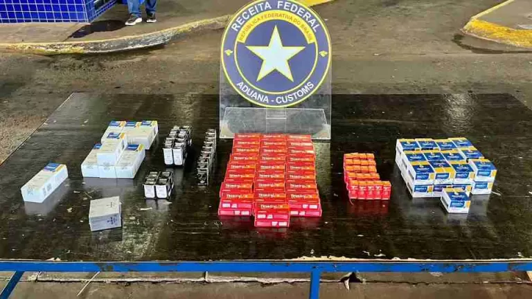 Passageiro de mototáxi é preso com anabolizantes e medicamentos emagrecedores em Foz do Iguaçu