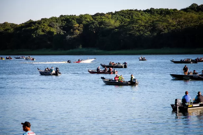 Oficinas regionais vão discutir turismo náutico na região lindeira ao lago de Itaipu