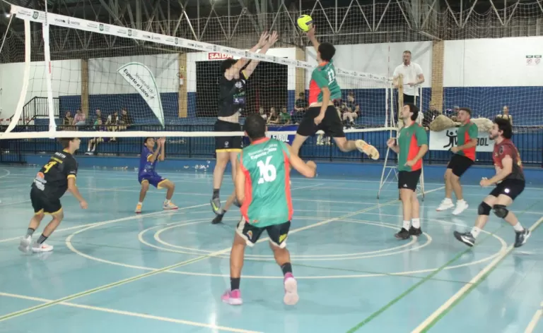 T-Rex Voleibol e Aposentadas vencem no Troféu Harraldo Altmann