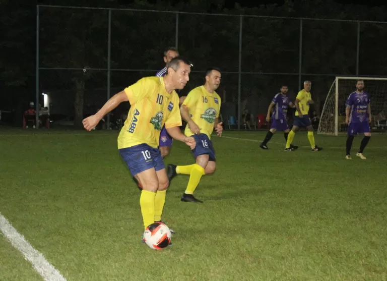 Municipal de Futebol Suíço Veterano tem média de seis gols por jogo na rodada inaugural
