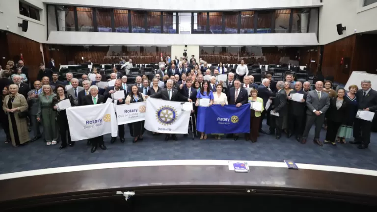Assembleia Legislativa celebra o Dia do Rotariano Paranaense com homenagens a integrantes de diferentes regiões do Paraná