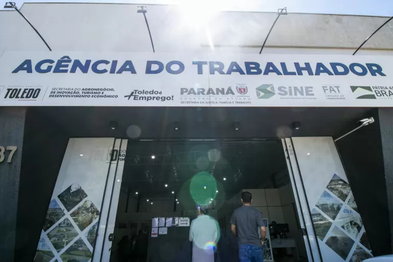 Confira as 947 vagas disponíveis na Agência do Trabalhador de Toledo