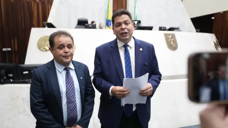 Deputados Gugu Bueno e Batatinha destacam aprovação de projeto que autoriza o Estado a repassar viaturas e equipamentos às guardas municipais do Paraná