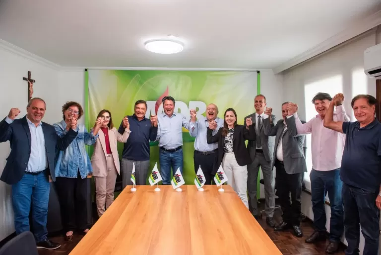 MDB confirma Rafael Greca como pré-candidato ao Governo do Paraná e Alvaro Dias ao Senado