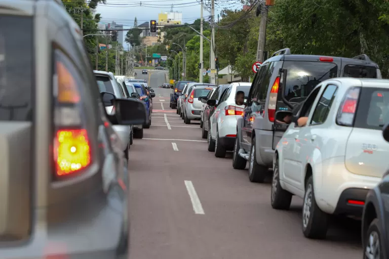 Cascavel está entre cidades com mais infrações de trânsito no Paraná