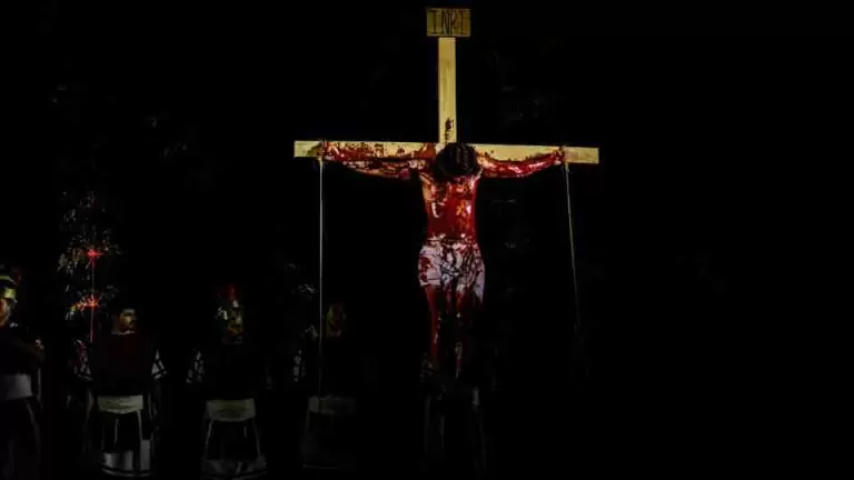 Sexta-feira Santa: Vigília, Paixão de Cristo e abstinência da carne