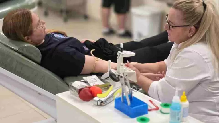 Estoques de sangue O- e O+ chegam a níveis críticos e Hemepar pede doações