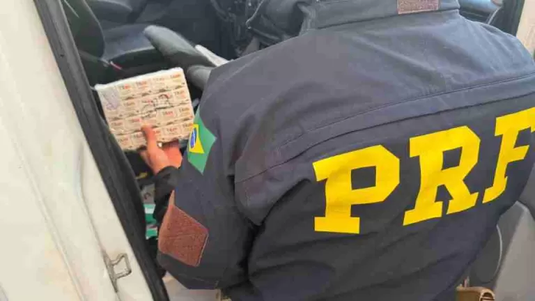 PRF apreende mais de seis mil ampolas de medicamentos irregulares na BR-277