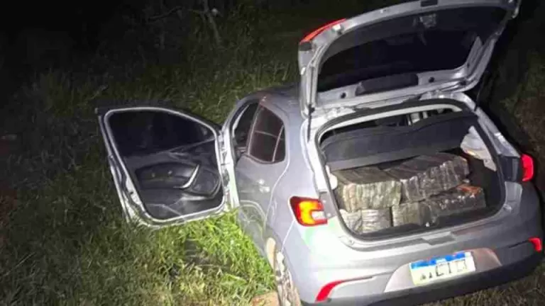Droga que saiu de Foz do Iguaçu é apreendida pela PRF em Joinville após perseguição