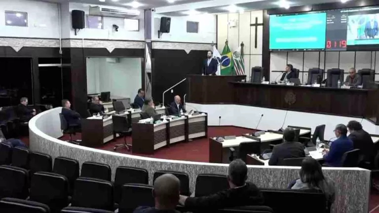 Suplentes devem assumir cadeiras na Câmara de Toledo já na próxima sessão