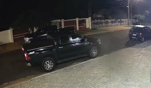 Hilux furtada em Nova Santa Rosa atravessou a Ponte Ayrton Senna rumo à fronteira